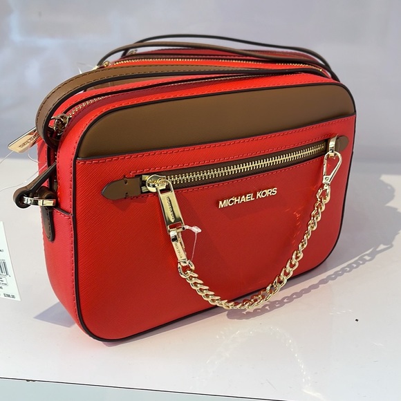 MICHAEL KORS 
Jet Set Item Large EW Zip Chain XBody Saffiano Leather Crossbody - Picture 14 of 16